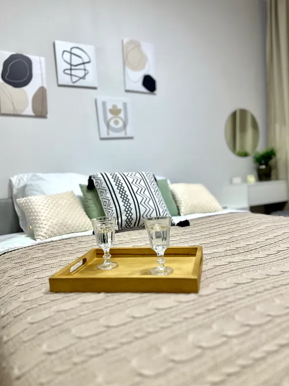 Новый дизайнерский апартамент с бесплатной парковкой для гостей