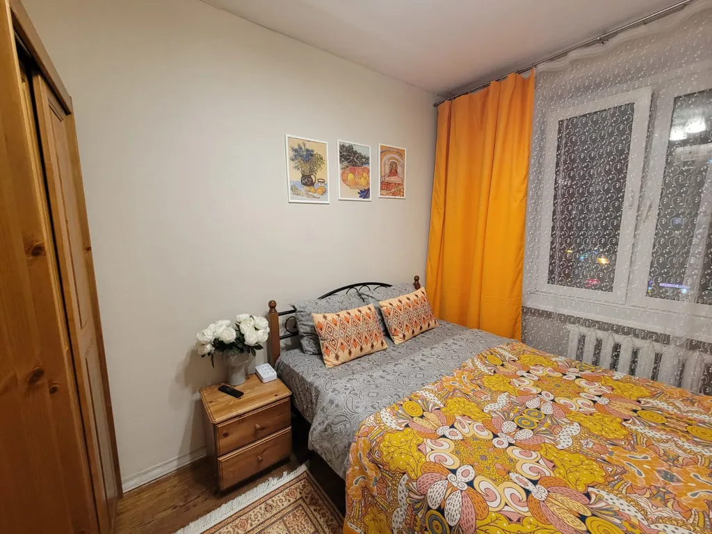 Квартира Комната на двоих в 3 минутах пешком от метро — Москва