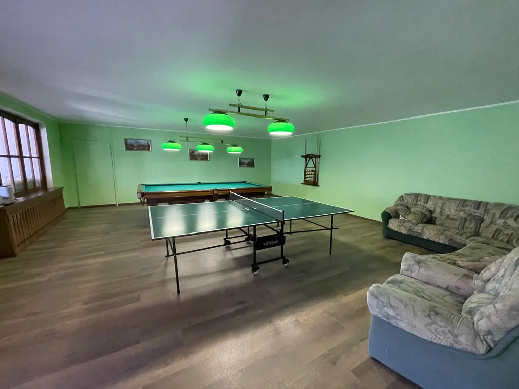 Шикарный коттедж с бассейном