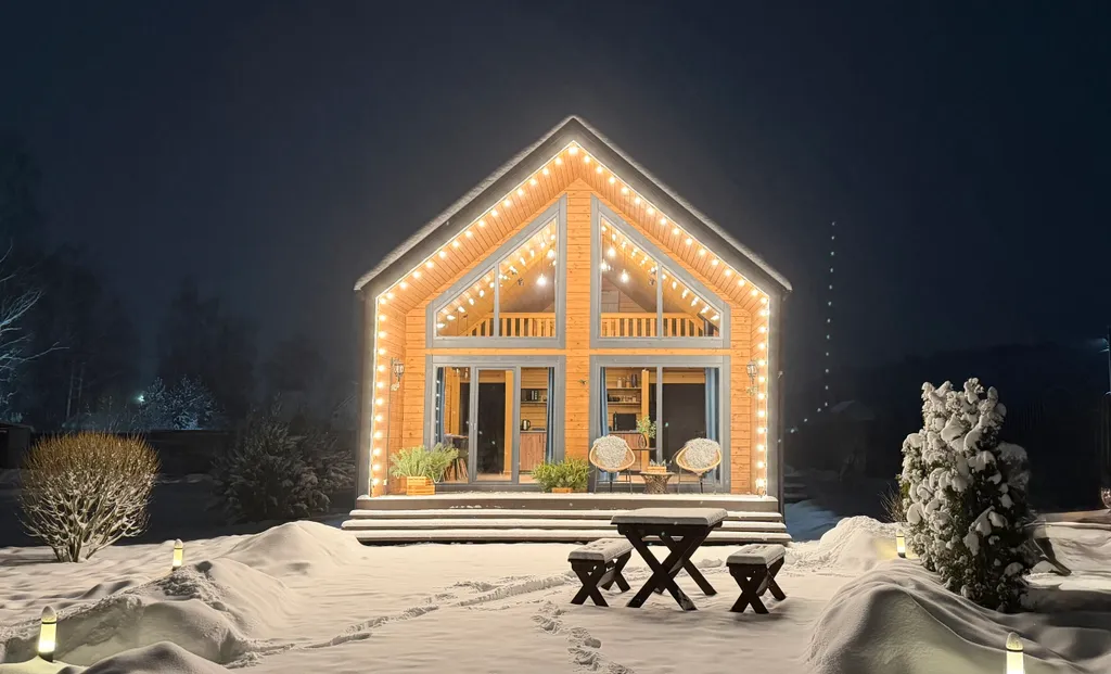 Коттедж Уютный домик у леса с камином и панорамными окнами — аренда посуточно в Боровск