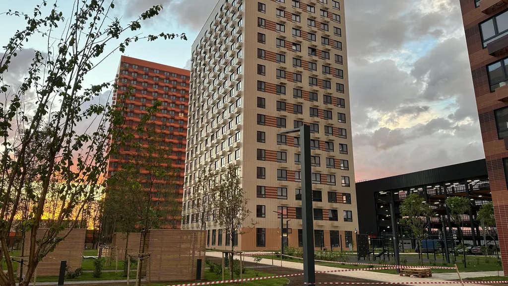 Истомáн в спальном микрорайоне