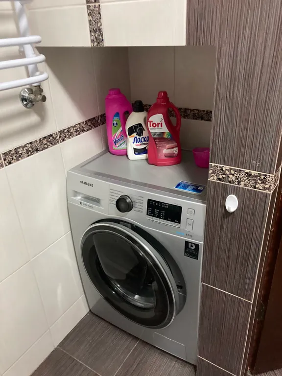 Квартира Апартаменты с тремя спальнями на улице Осенней в Центральном районе — Калининград