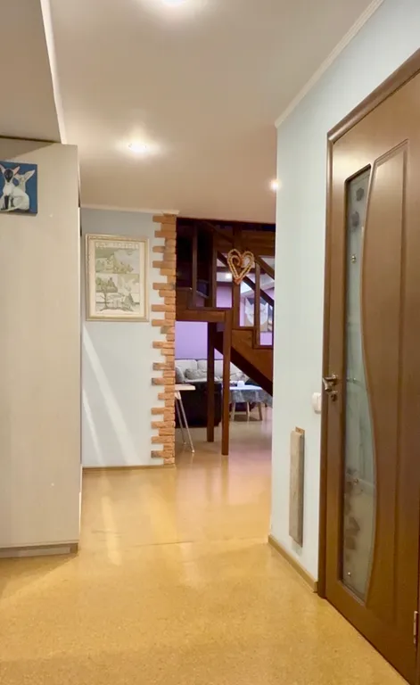 Двухуровневая мансарда с видом на Замок