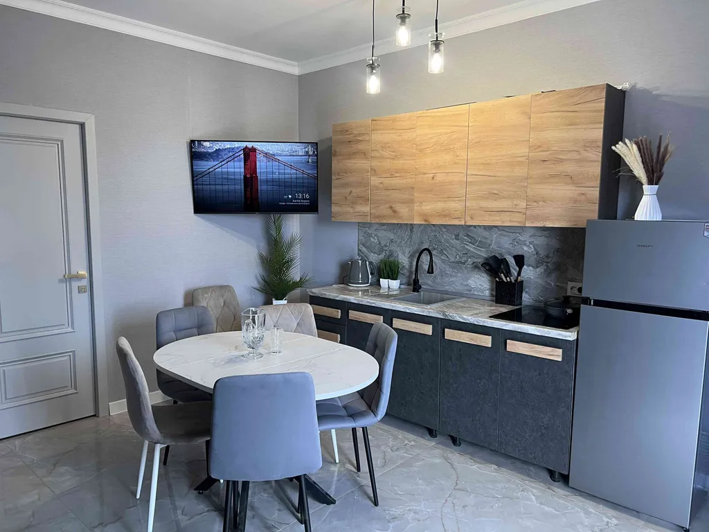 Современный двухэтажный коттедж у моря в пригороде Избербаша