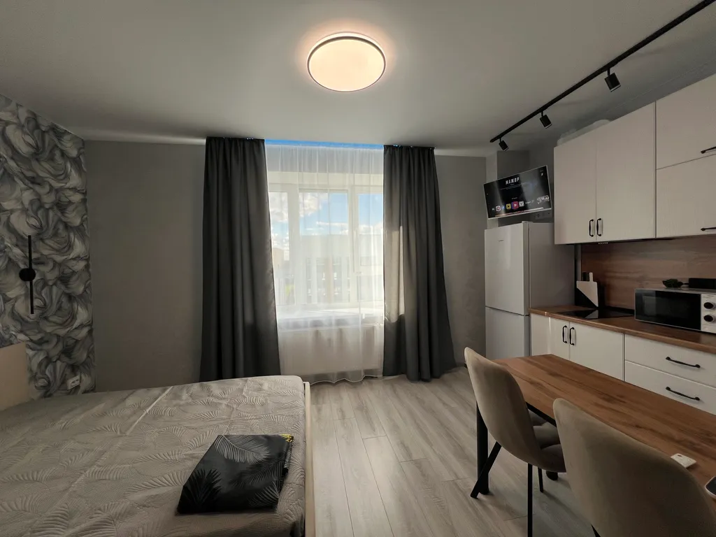 Студия в новом доме с новым ремонтом