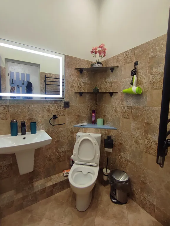 Уютная студия лофт, с очень красивым видом на горы