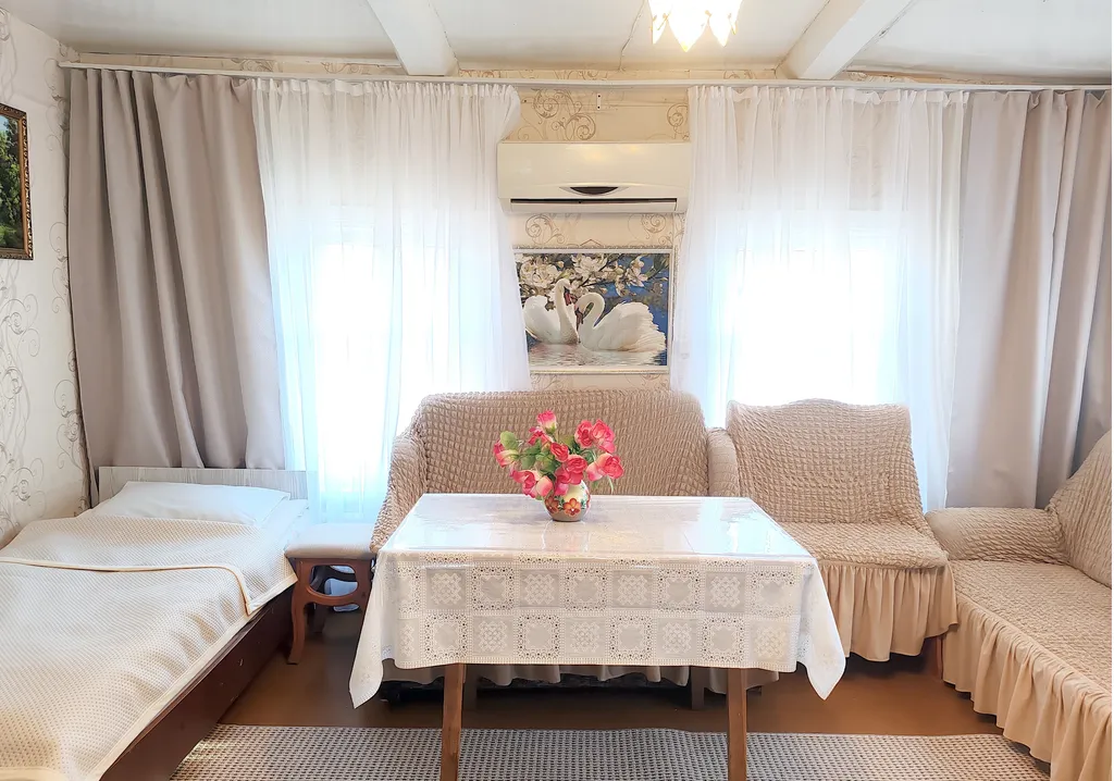 Коттедж Дом в живописном месте — аренда посуточно в Суходол