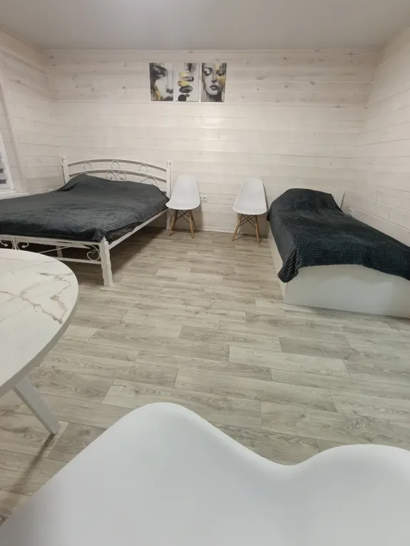 Квартира с тенистым мини двориком