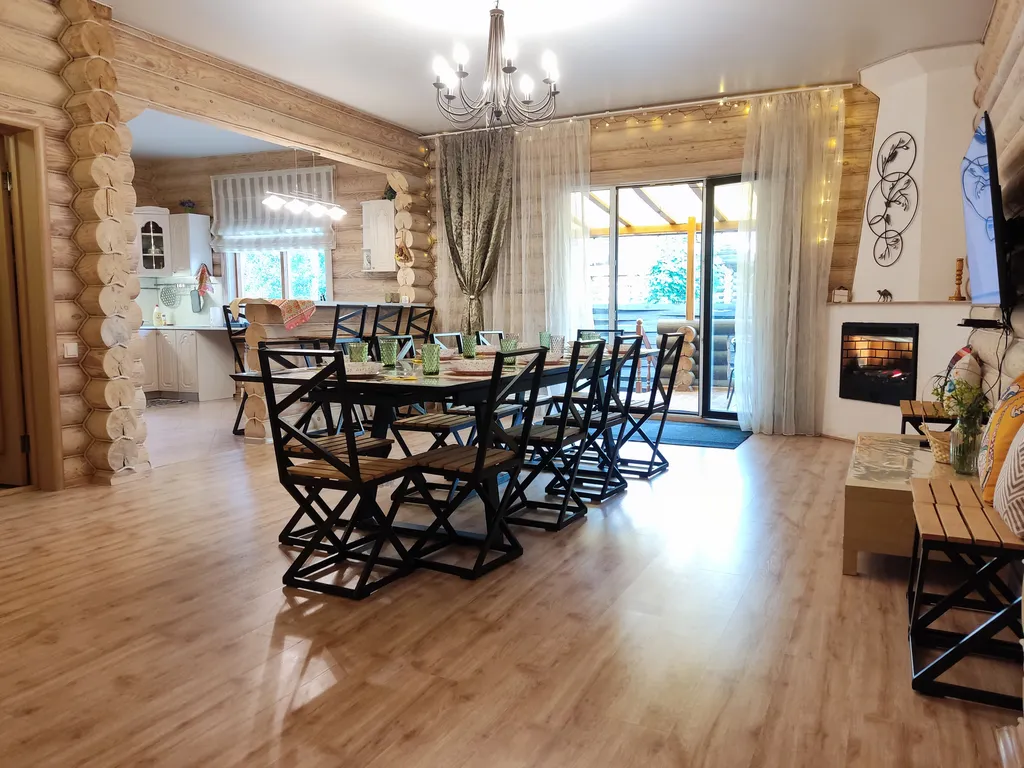 Бревенчатый дом