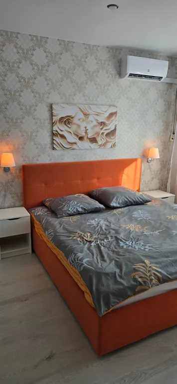 Квартира Новый дом, одна кухня изолированана от комнаты не студия всё отдельно, — аренда посуточно в Ульяновск