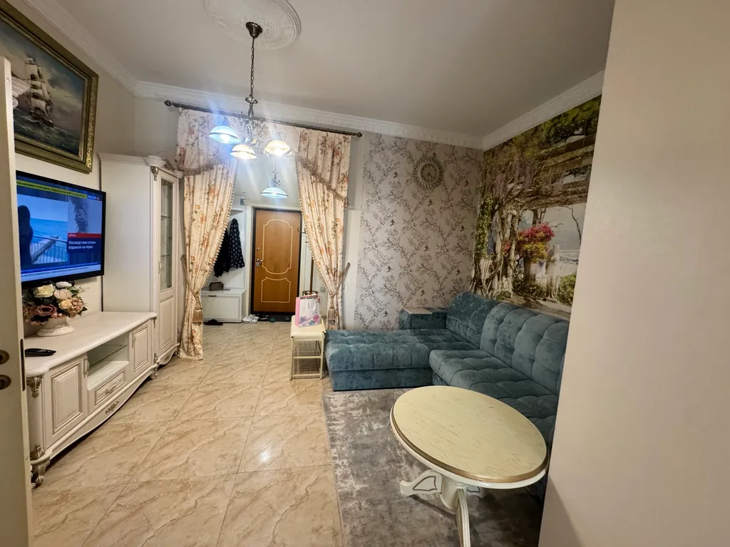 Просторная евродвушка в доме бизнес-класса