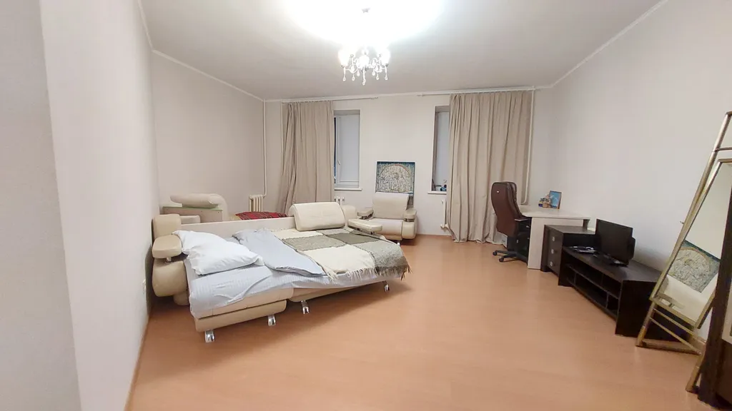 Светлая просторная вартирка в центре рядом с окружной стоматологией