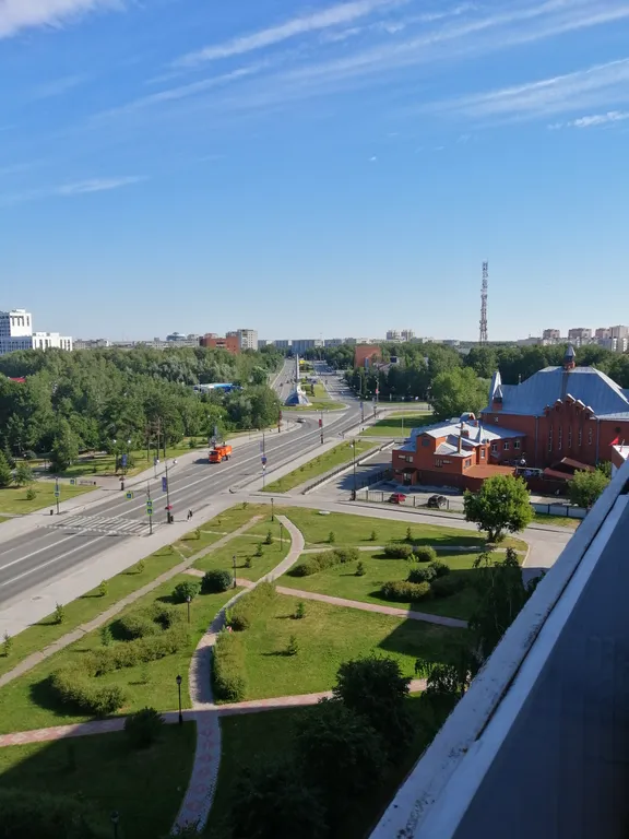 Уют в центре города  с видом на парк