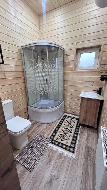 Домик с видом на горы