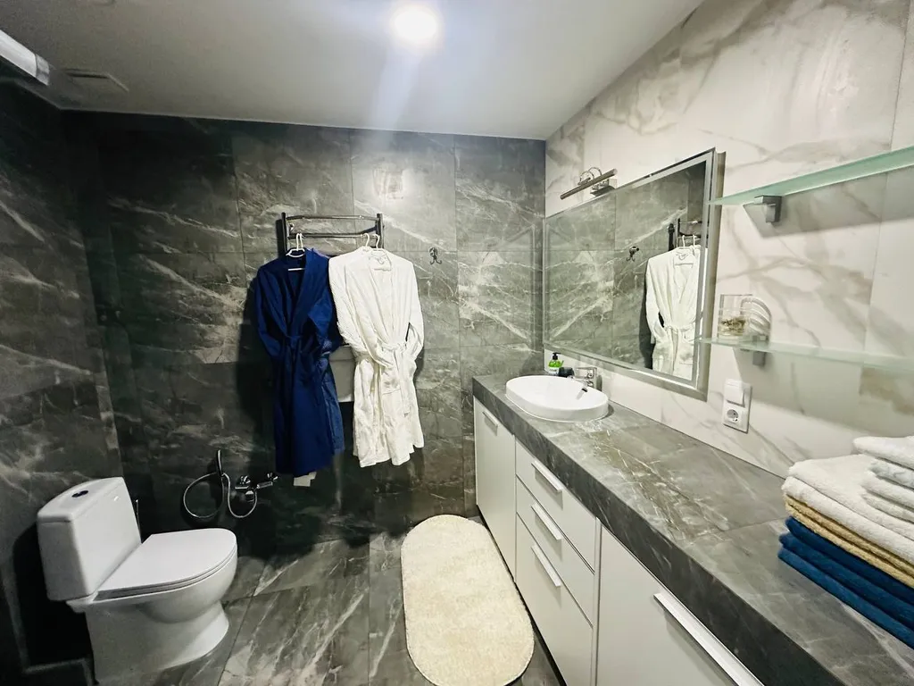 Квартира Квартира Комфортный апартамент с видом на бассейн и море — Севастополь