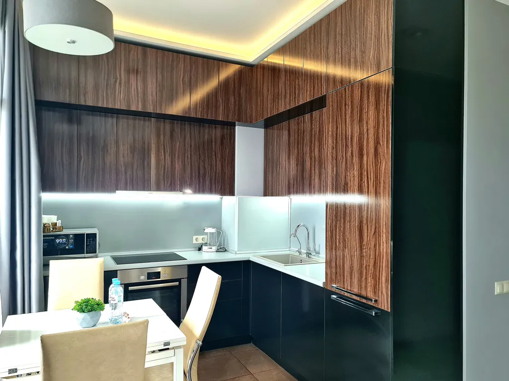 Студия с видом на горы, море и олимпийские объекты