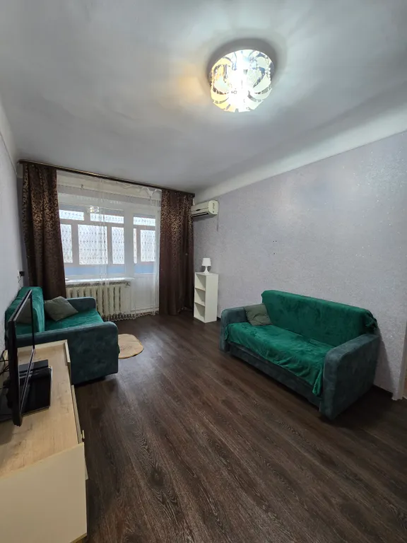 Уютная двухкомнатная квартира в центре города — аренда посуточно в Минеральные Воды