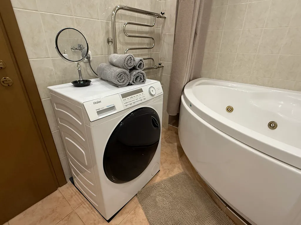 Квартира 1-комнатная квартира в сталинском доме с кроватью king size — Москва