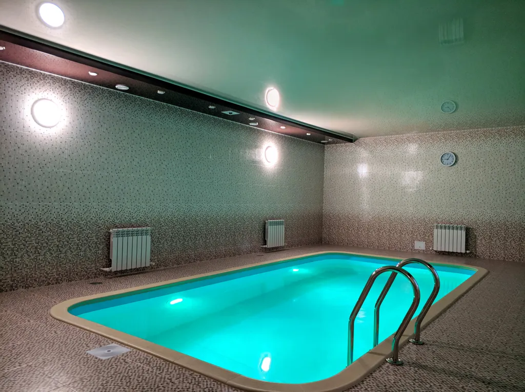 Коттедж Сауна с бассейном в отдельном доме в пригороде — аренда посуточно в Оренбург