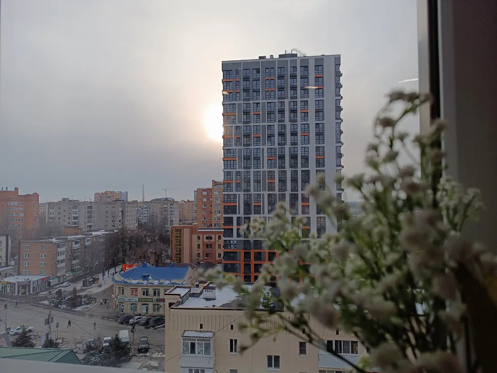 Просторная студия с 4-х местным размещением с видом на город