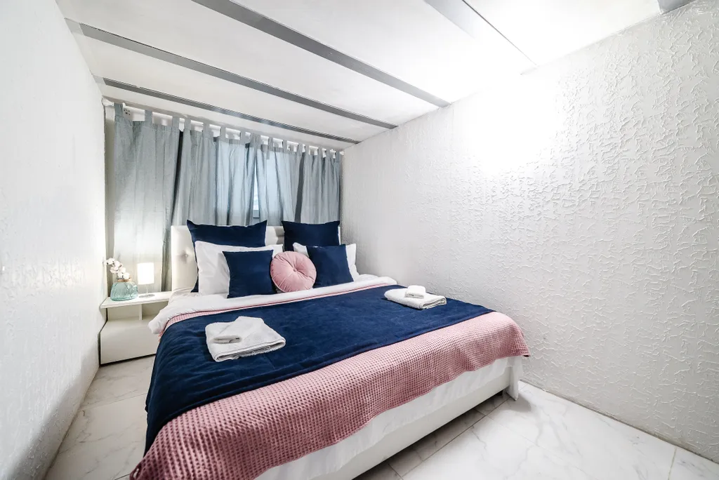 Квартира Квартира Большой двухуровневый лофт с собственной сауной и джакузи — Москва