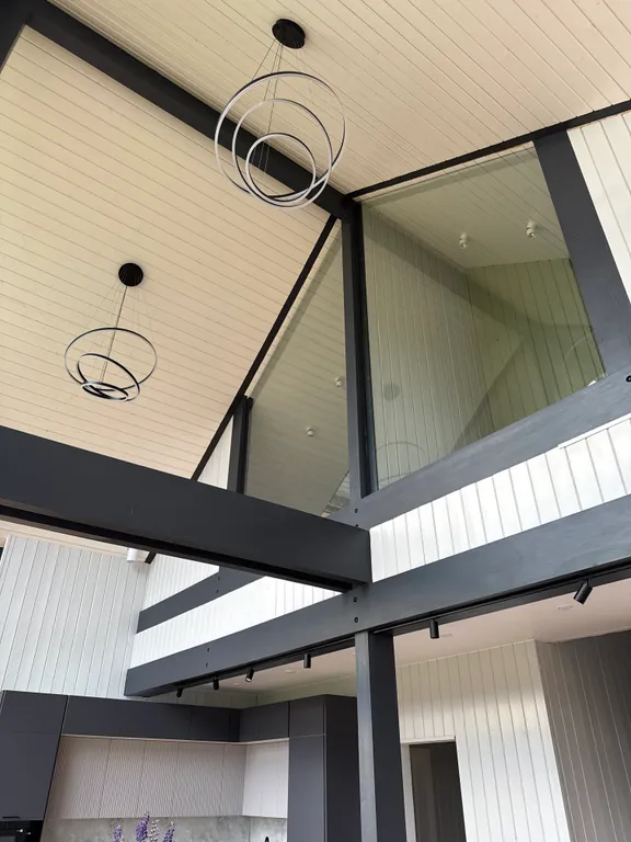 Коттедж Стеклянный дом на берегу Мичуринского озера возле склонов для катания — Мичуринское