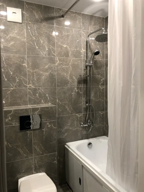 Новая квартира возле ТЦ Изумрудный город