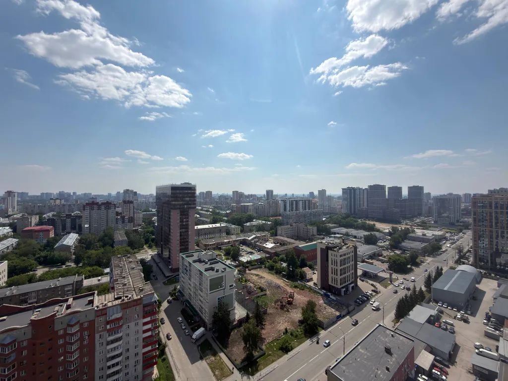 Просторная квартира с видом на весь город