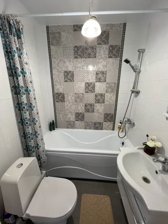 2к квартира с видом на бассейн ЖК «Кипарис»