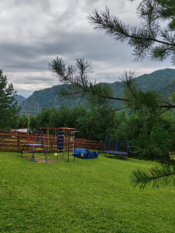 Атмосферный дом с видом на горы