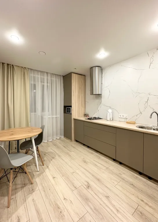 Современная DejaVu в новом ЖК в центре города