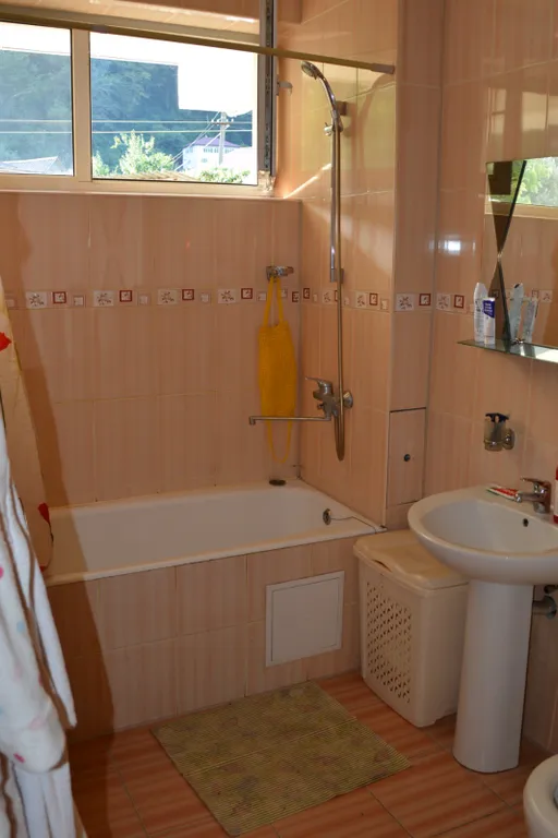 Уютная отдельная студия, дам видио всей квартиры детально)