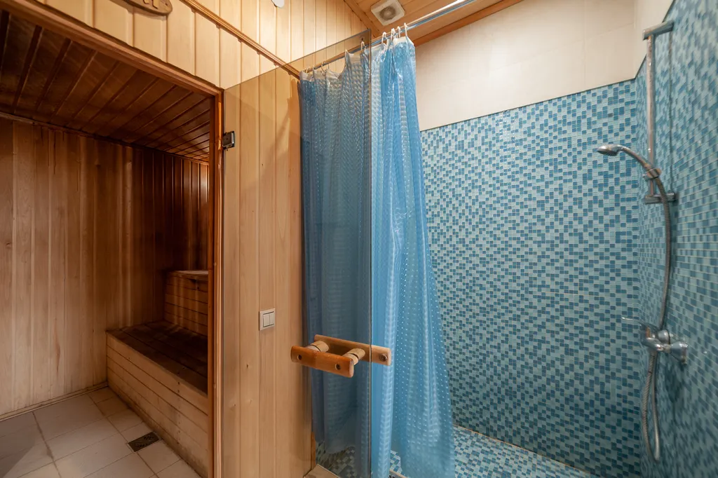 6-комнатный Дом