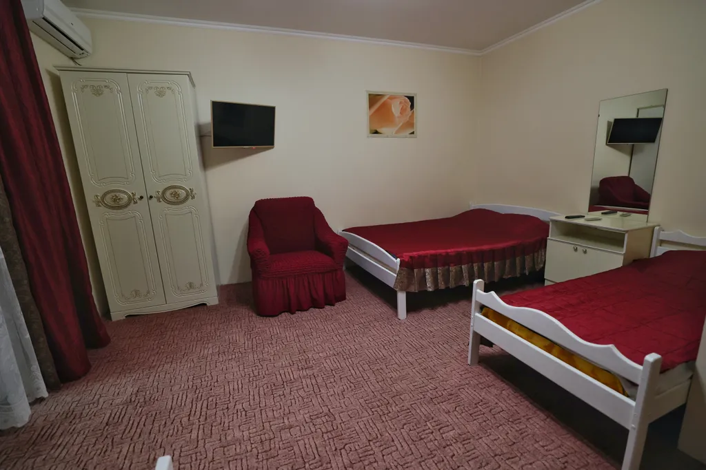 Квартира Квартира Четырехместный номер с доп. местом с балконом и видом на море — Лазаревское