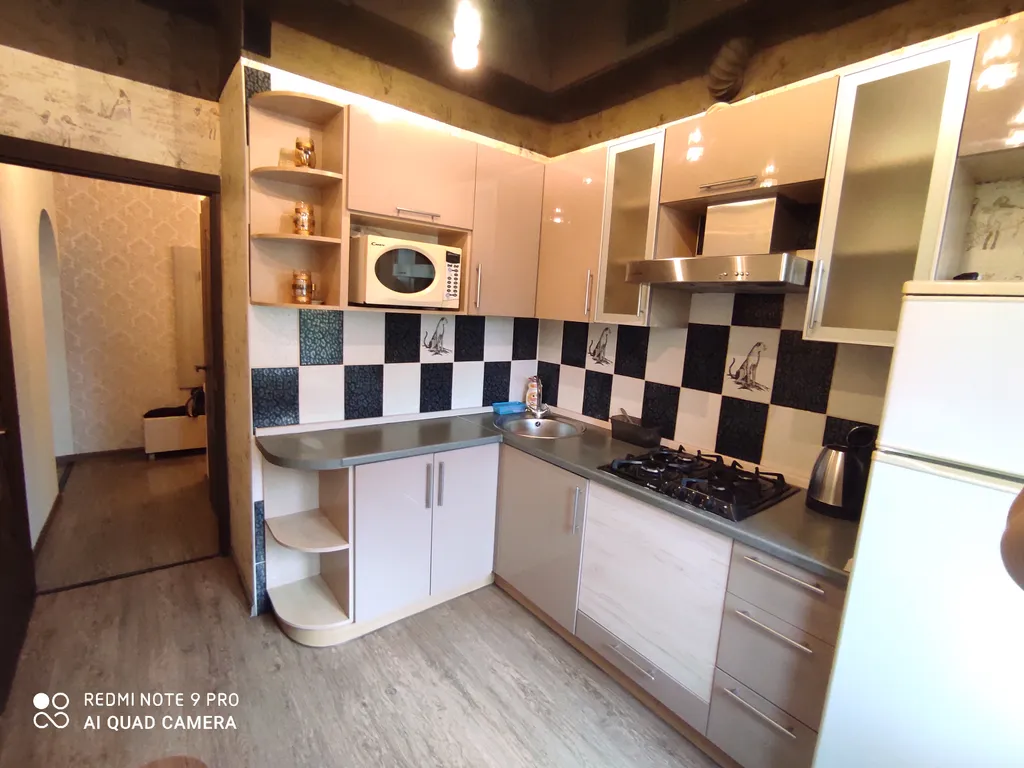 Квартира рядом с ТРЦ Макси