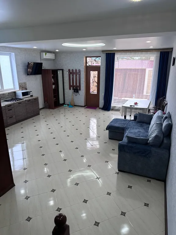 Коттедж Просторный дом у моря — аренда посуточно в Махачкала