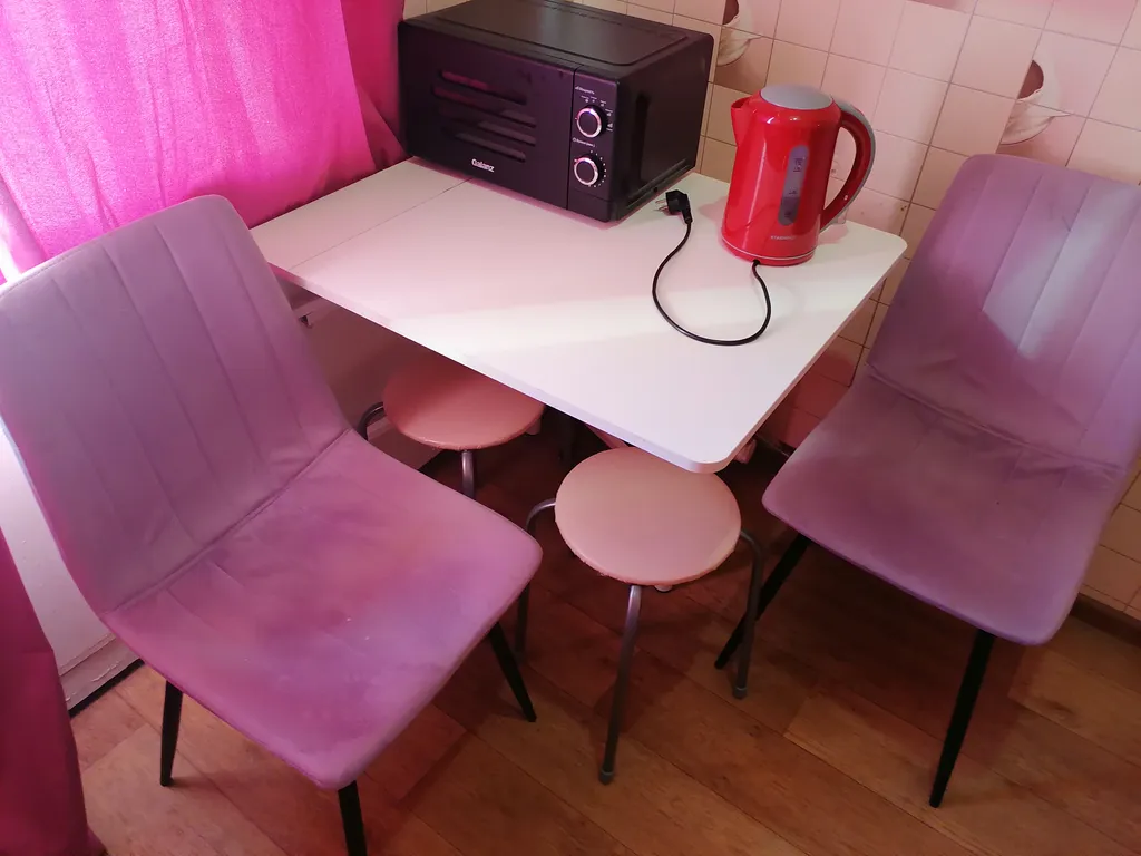 2-комнатная квартира с 3мя 2х спальными и диваном