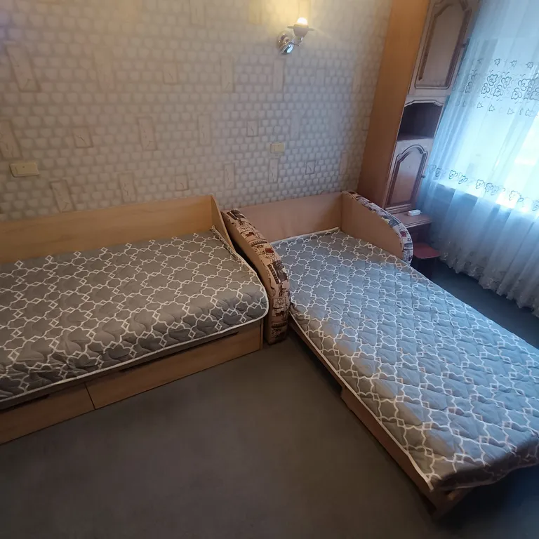 Уютная 2 х. комнатная квартира в центре города.