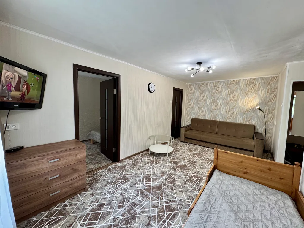 Уютная 2-комнатная квартира в центре города — аренда посуточно в Дзержинск