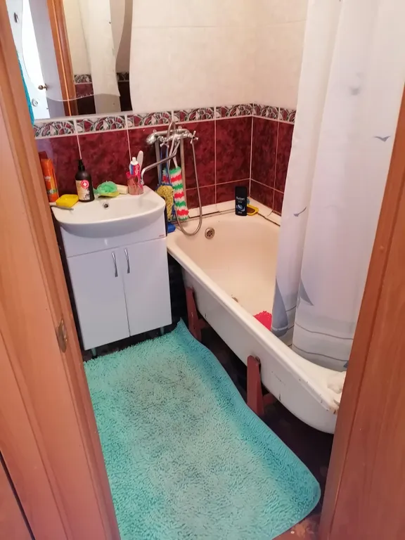 2-комнатная квартира с 3мя 2х спальными и диваном