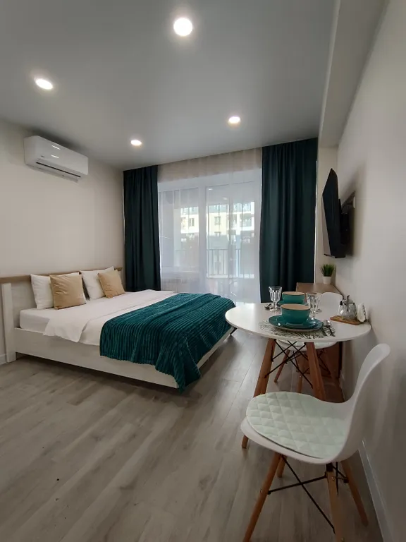 На берегу моря уютная новая студия