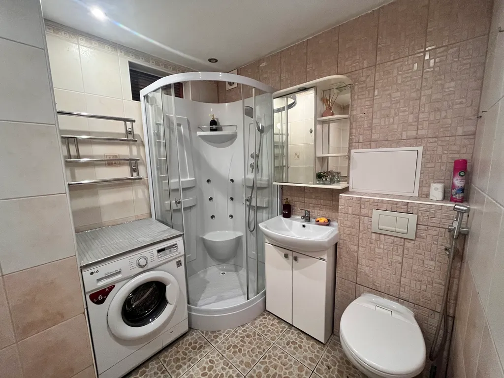 УЮТНАЯ КВАРТИРА В САМОМ ЦЕНТРЕ ГОРОДА