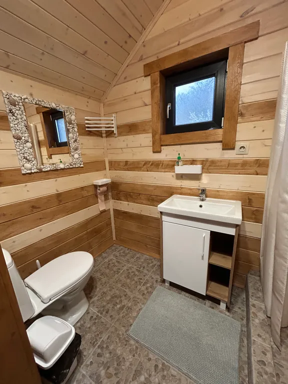 Коттедж с бассейном и сауной