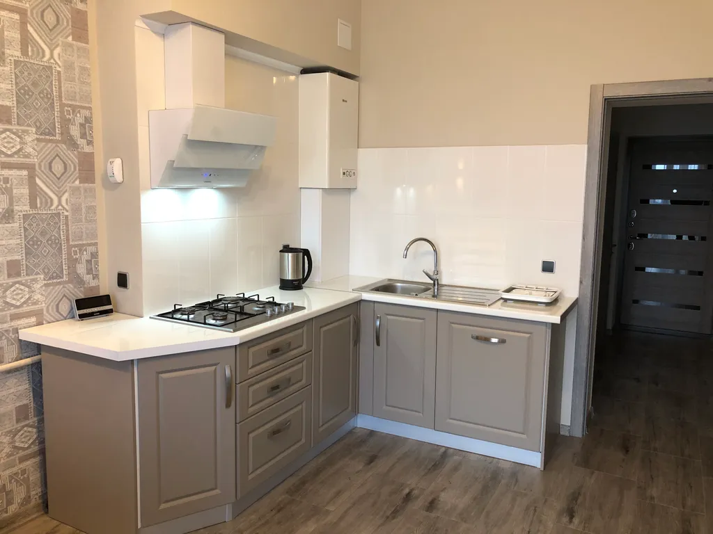 Благоустроенная двухкомнатная квартира у моря, два санузла