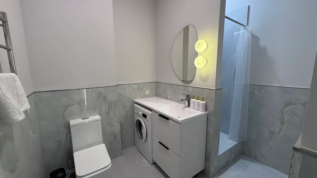 Квартира Современные апартаменты рядом с метро в центре Алматы 652 — Алматы