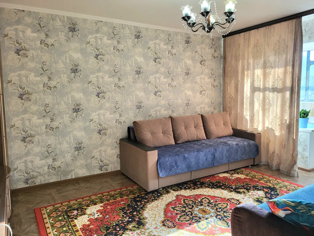 Уютная и теплая, 2 минуты пешком до набережной