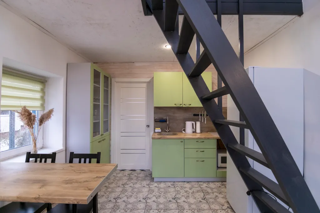 Дом в стиле лофт с своим озером на территории