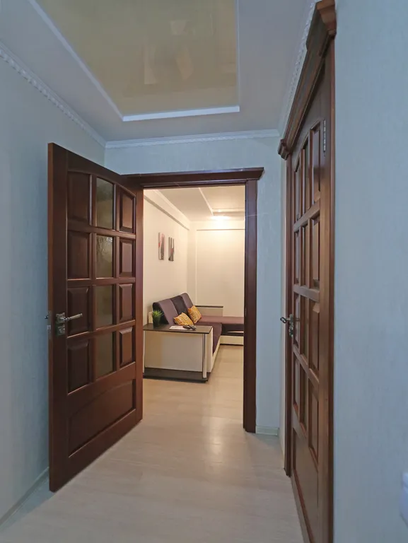 Большая двухкомнатная квартира в новом доме с охраняемой парковкой