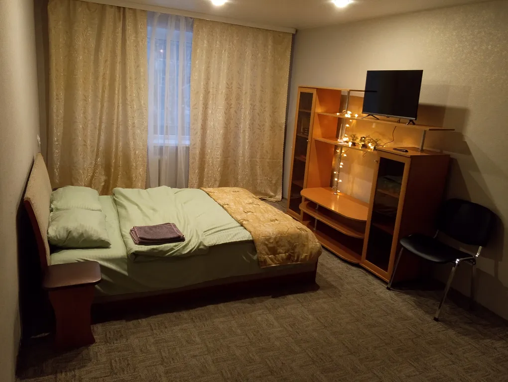 Хорошая квартира рядом с остановкой в тихом спокойном дворе — аренда посуточно в Псков