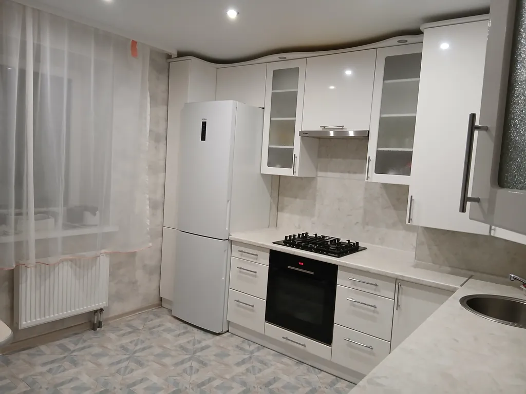 Новая уютная квартира в кирпичной новостройке — аренда посуточно в Великий Новгород